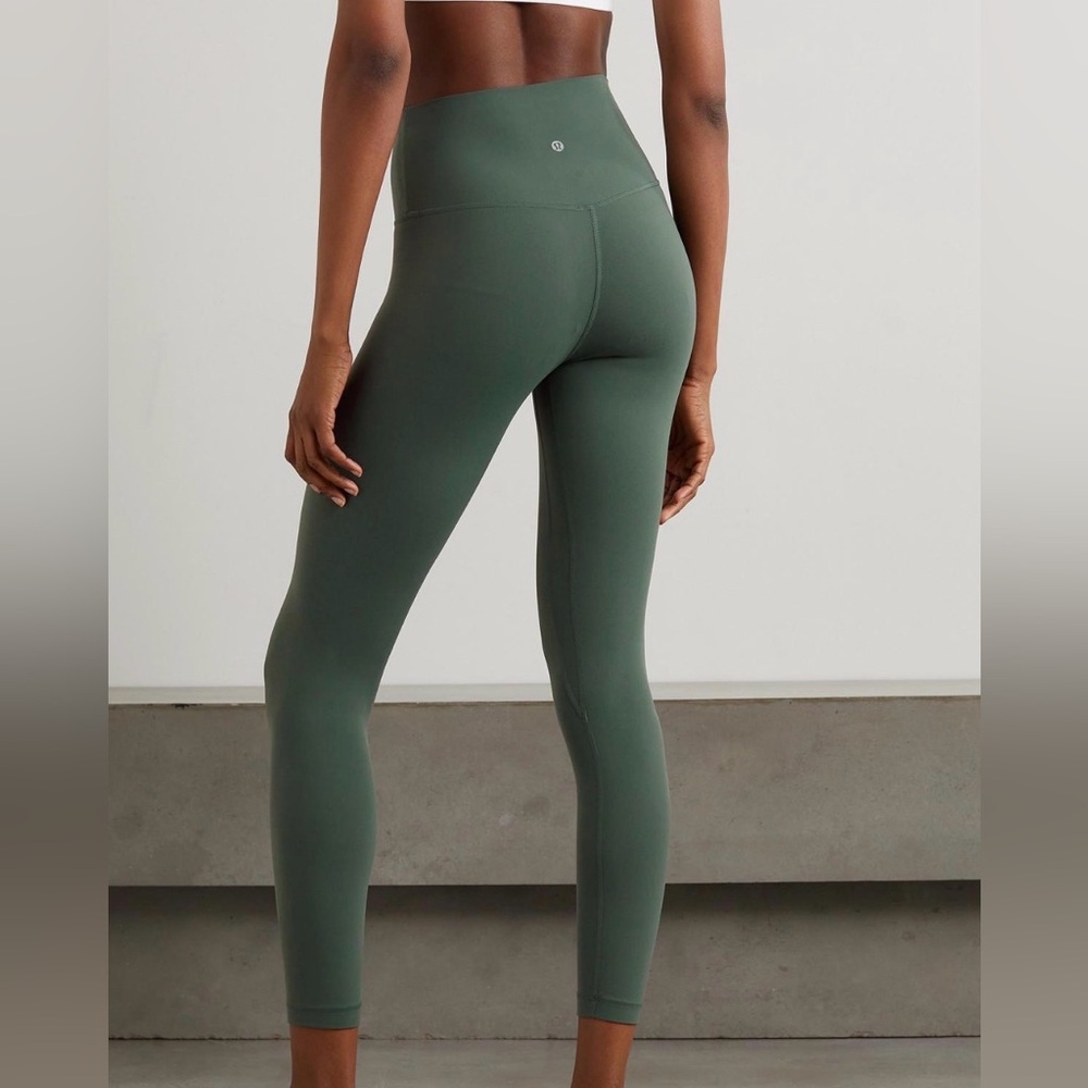 Lululemon Align High Rise Cropped - NWT. Size 14